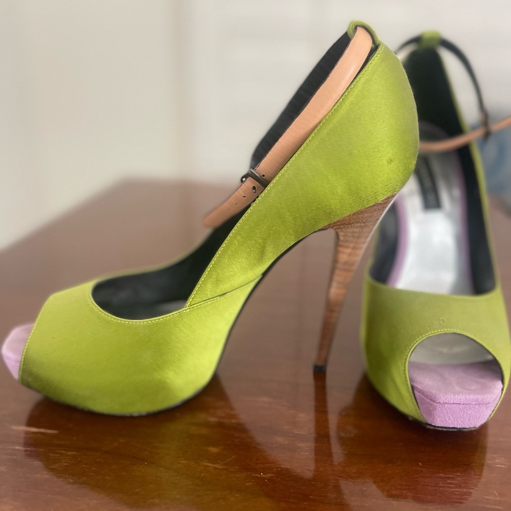 Barbara Bui platform green/purple high heels.